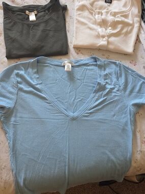 Bozzolo Light Blue Ribbed V-Neck Tank Top, JUNIOR SZ